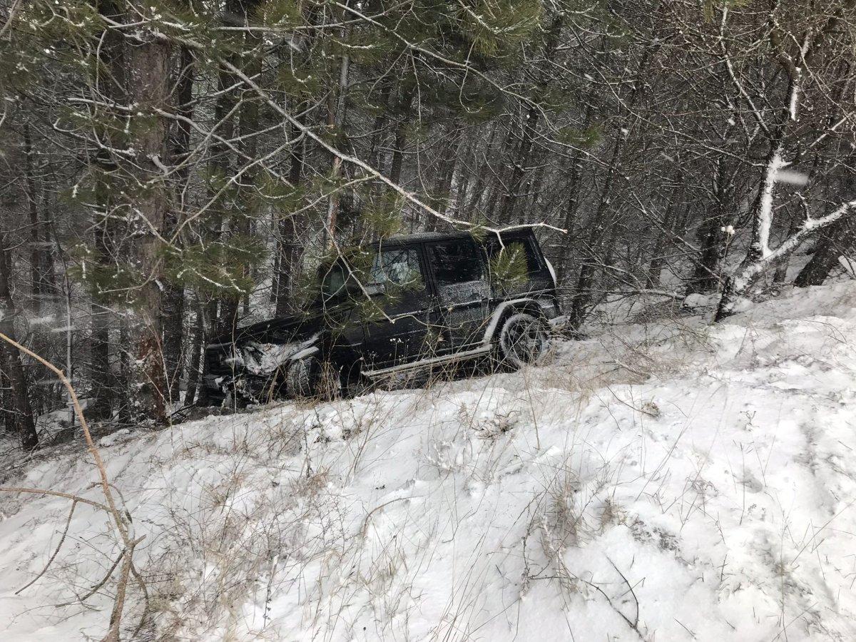 Acun Ilıcalı’nın kızlarının bulunduğu lüks cip kaza yaptı