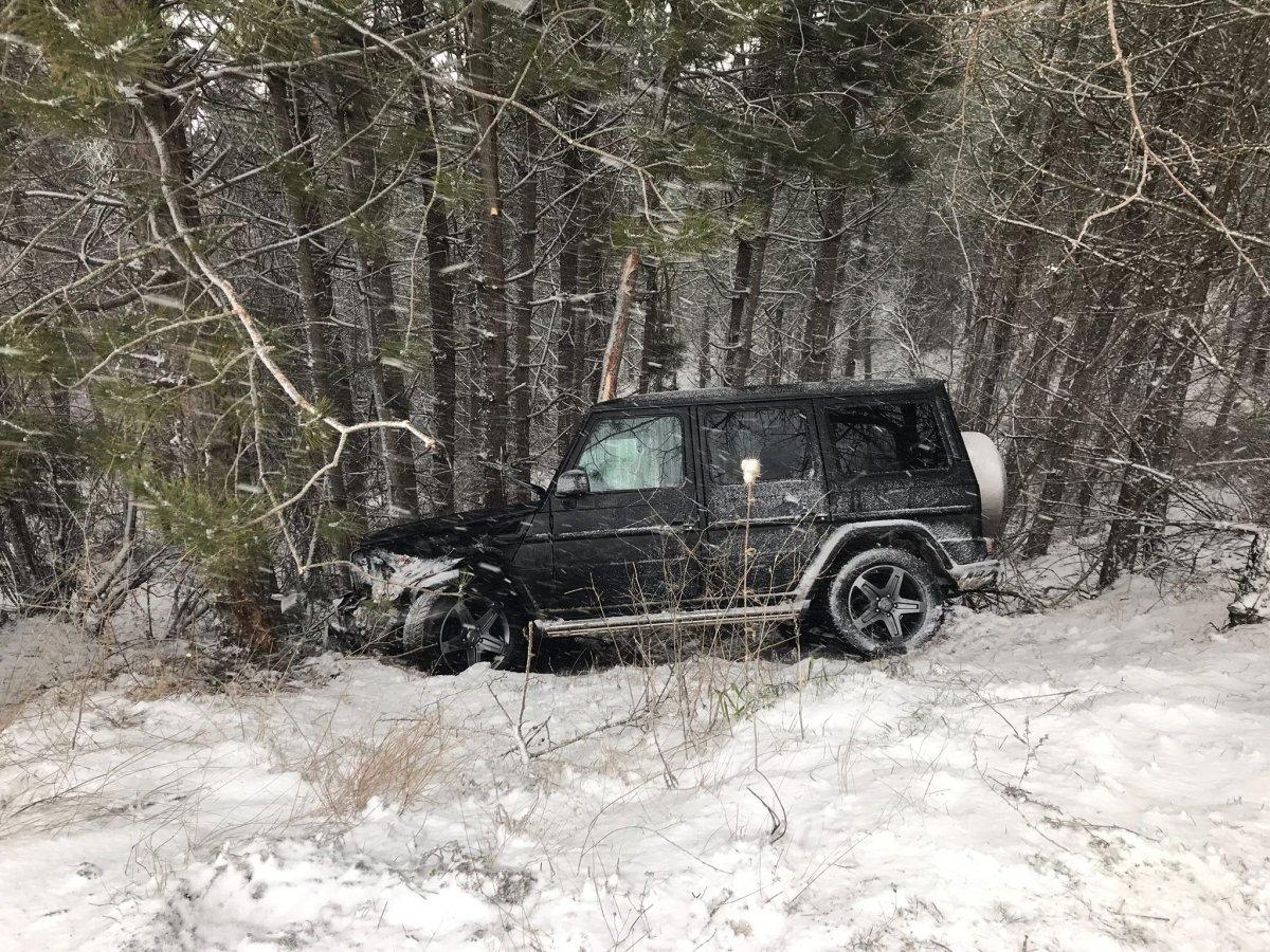 Acun Ilıcalı’nın kızlarının bulunduğu lüks cip kaza yaptı