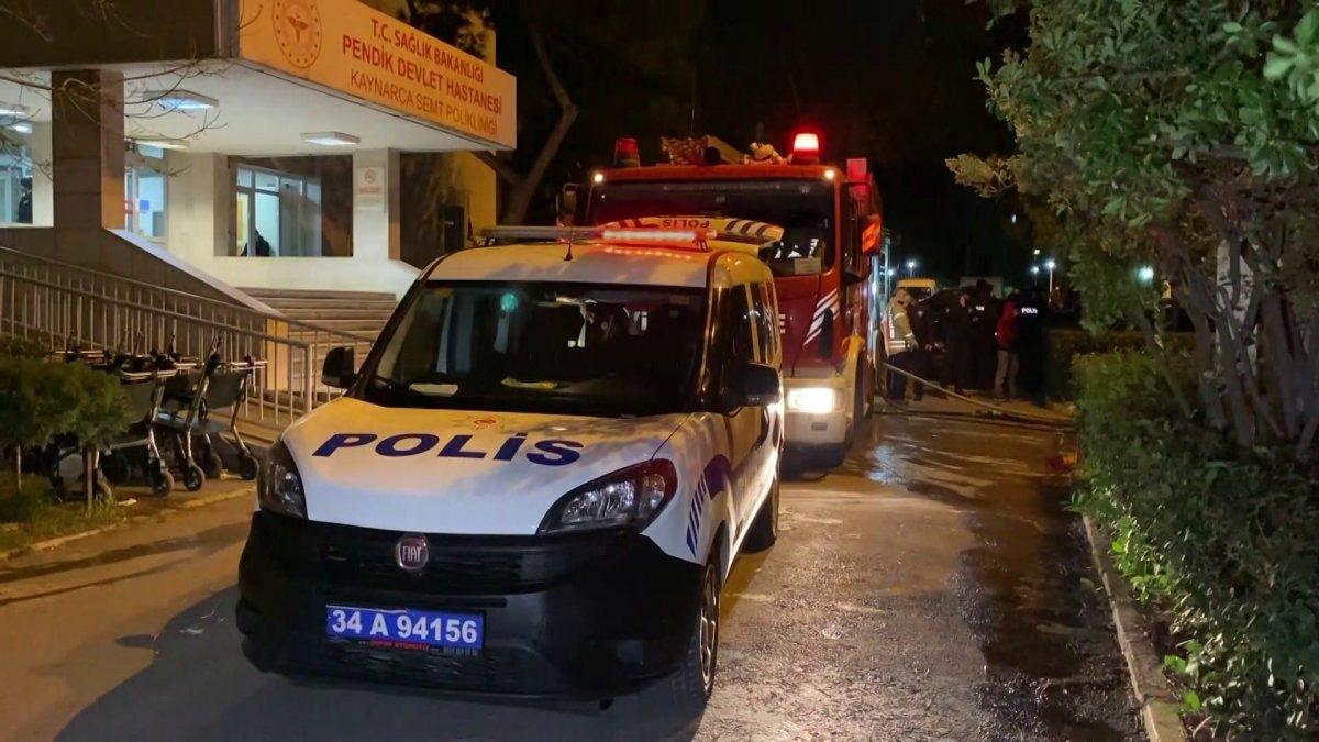 Pendik'te bir polis aracı alev aldı
