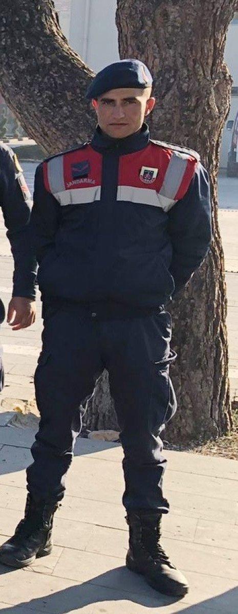 Manisa'da Jandarma Uzman Onbaşı yangında hayatını kaybetti