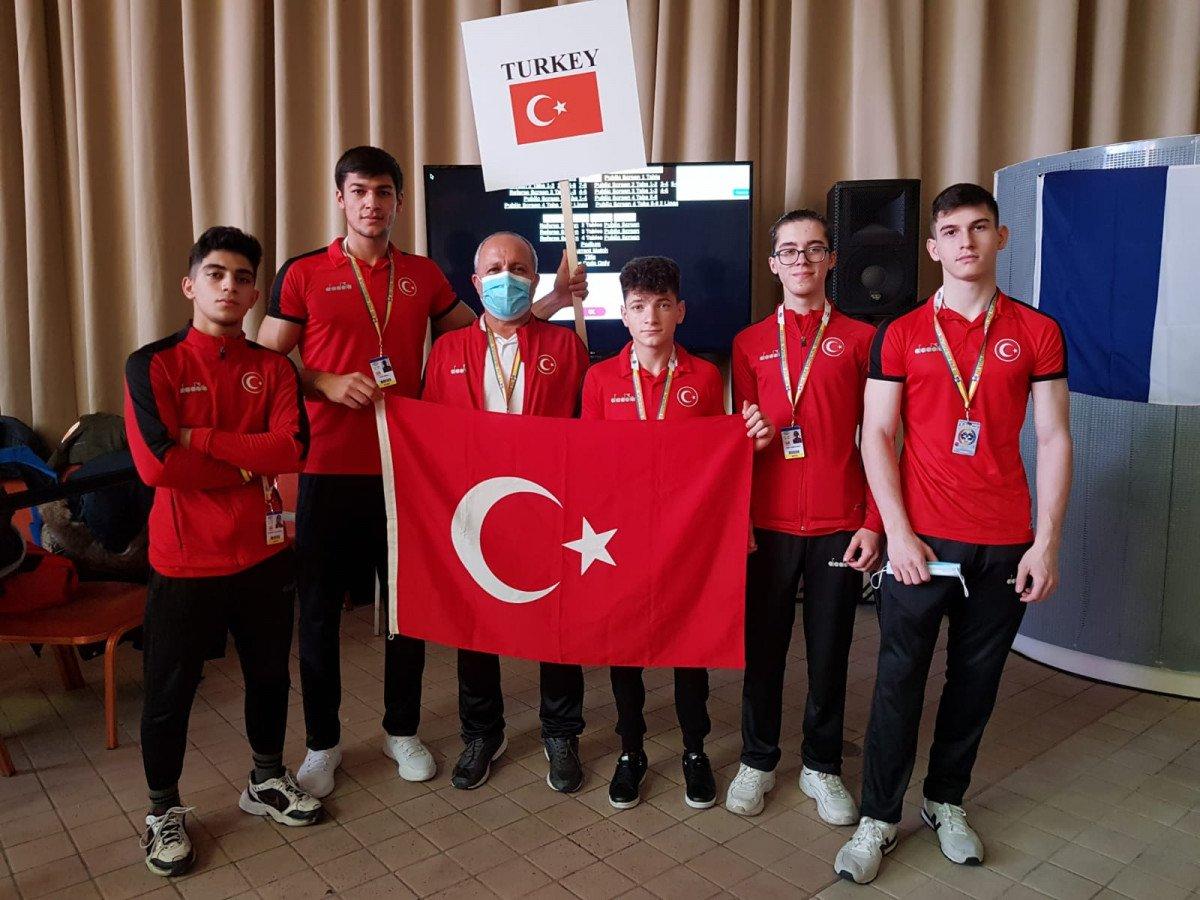 Bursa’da bedensel engelli sporcu, bilek güreşinde dünya şampiyonu oldu