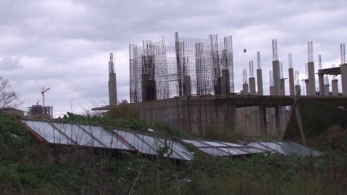 Çekmeköy'deki istasyon inşaatı hurdacıların istilasına uğradı