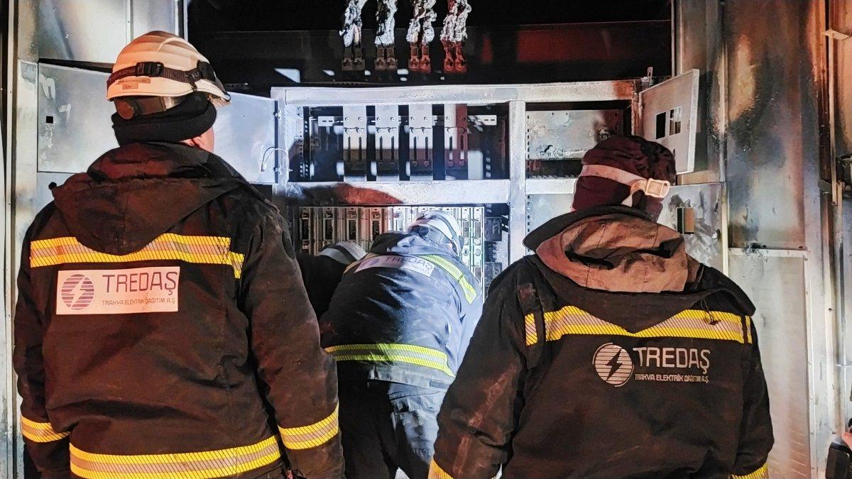 Edirne'de trafo patladı, mahalle karanlığa gömüldü