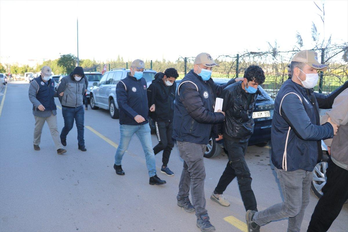 Adana'da DEAŞ operasyonunda 5 zanlı serbest bırakıldı