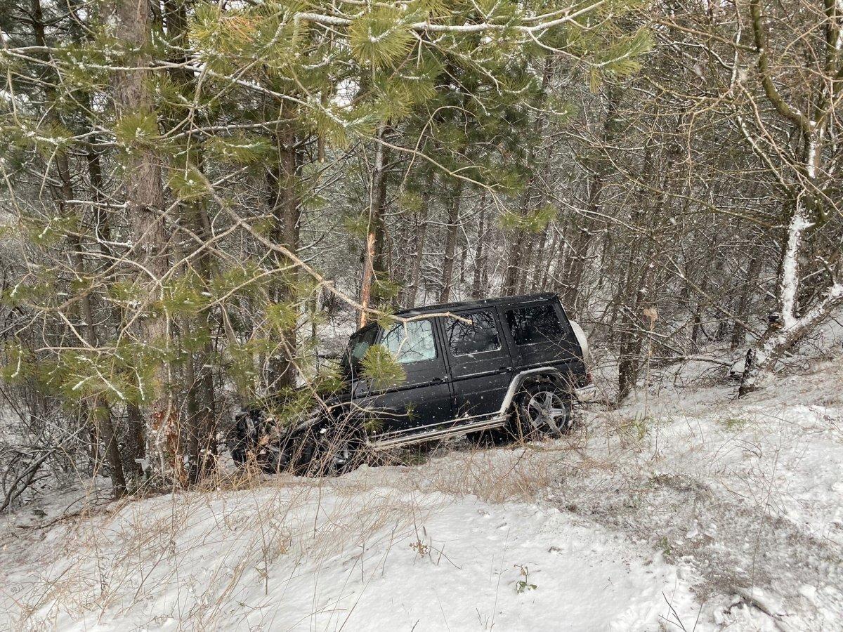 Acun Ilıcalı’nın kızlarının bulunduğu lüks cip kaza yaptı