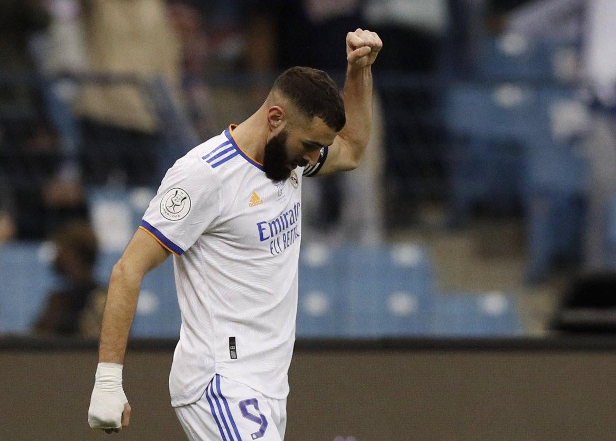 Fransa'da yılın futbolcusu Karim Benzema