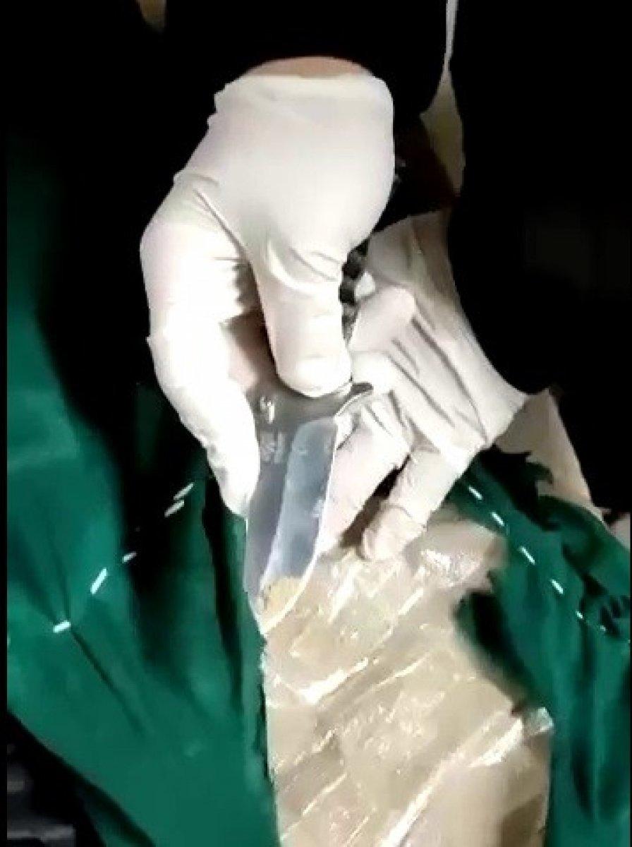 Erzurum'da yolcu otobüsünde beline eroin gizleyen kadın tutuklandı