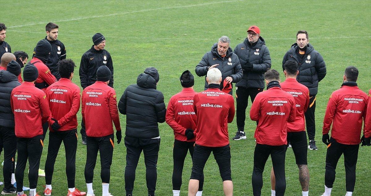 Domenec Torrent, Galatasaray'da sistemi değiştiriyor