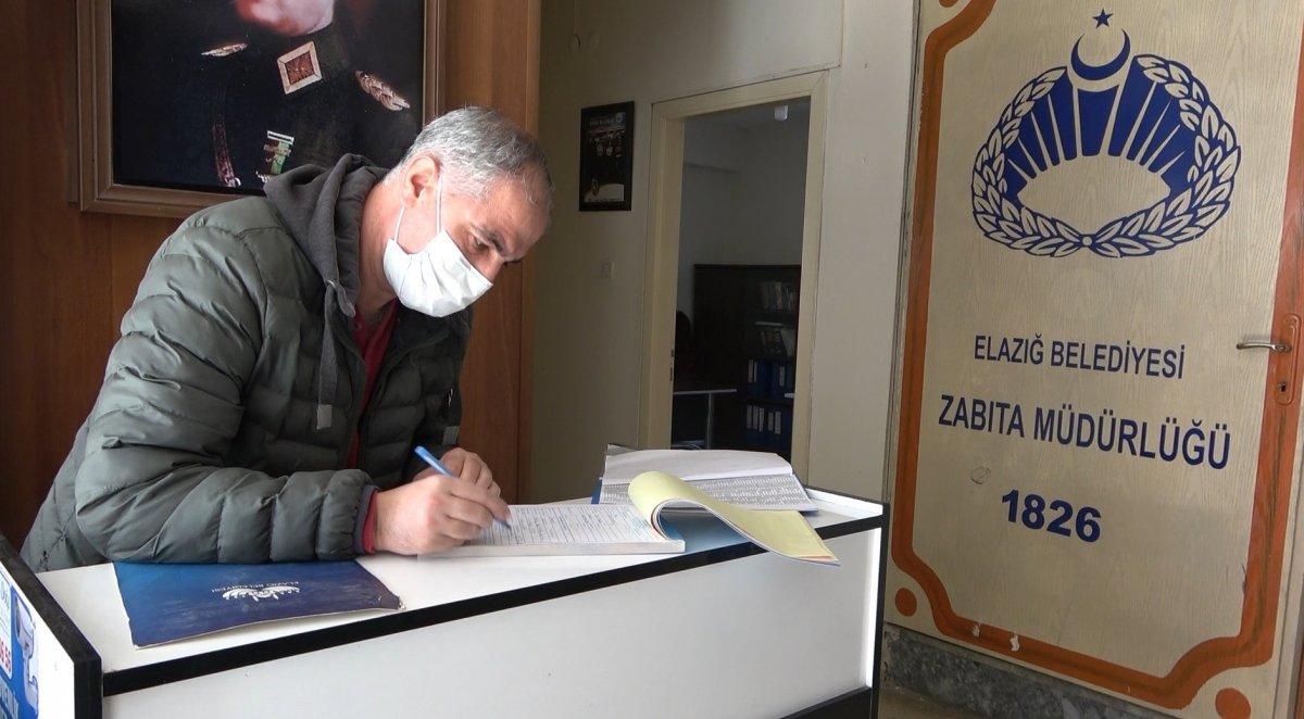 Elazığ'da foyası ortaya çıkan dilenciye, vatandaş para vermeye devam etti