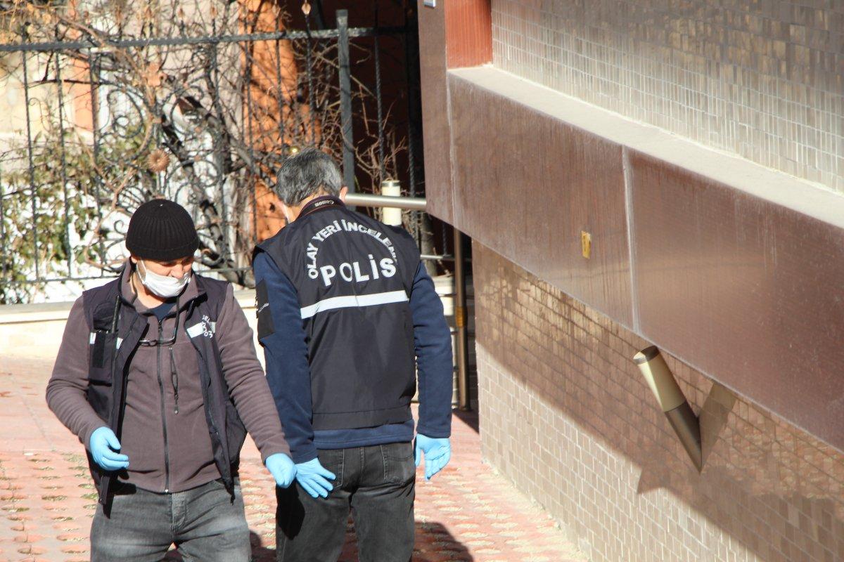 Burdur'da husumetlisini silahla yaraladı, kendini ihbar etti