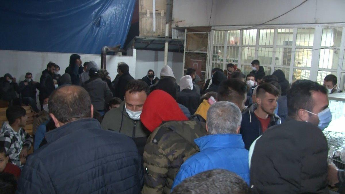 Denizli’de 20’si çocuk 100 kişi kumar oynarken yakalandı