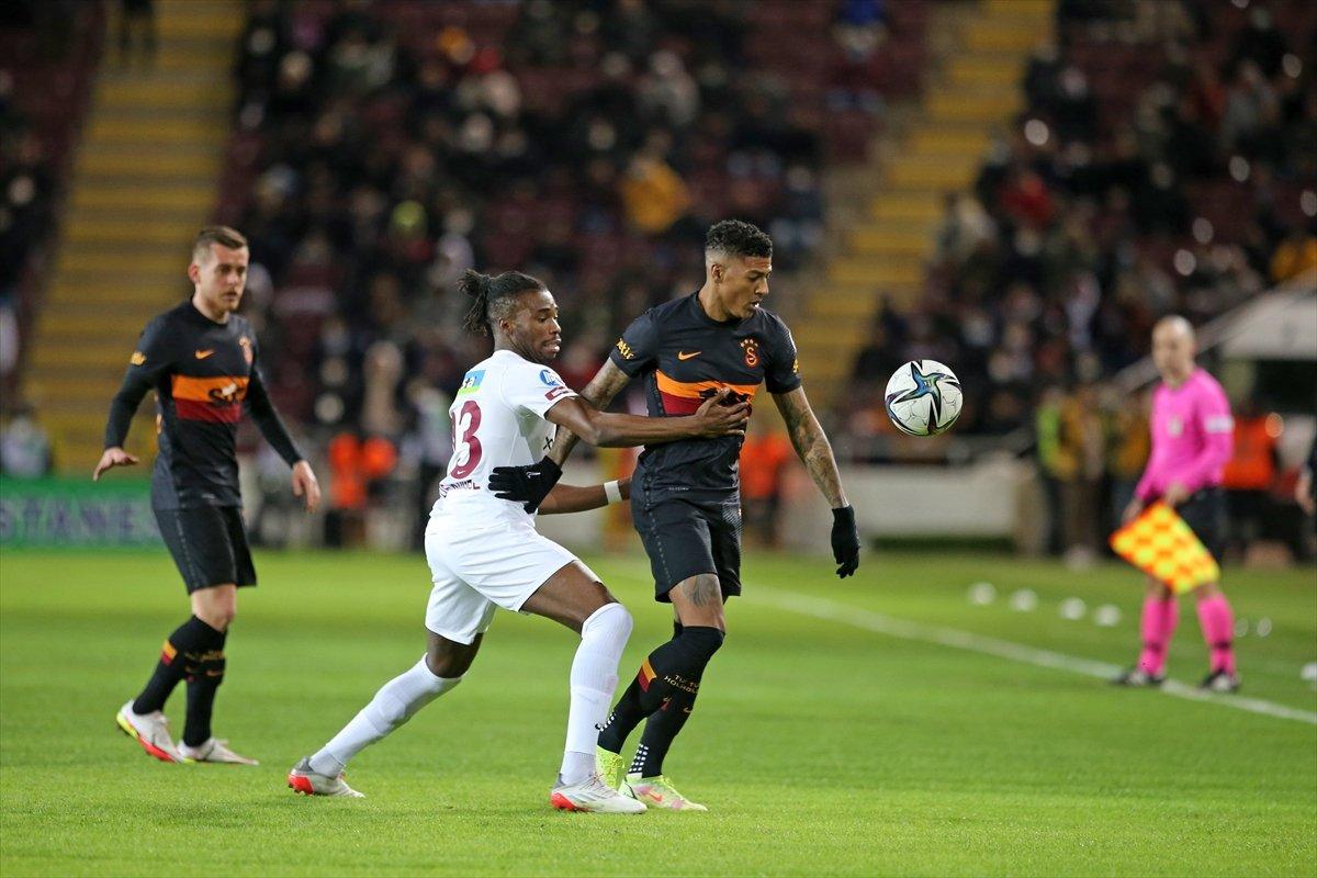 Hatayspor, Galatasaray'ı 4 golle mağlup etti
