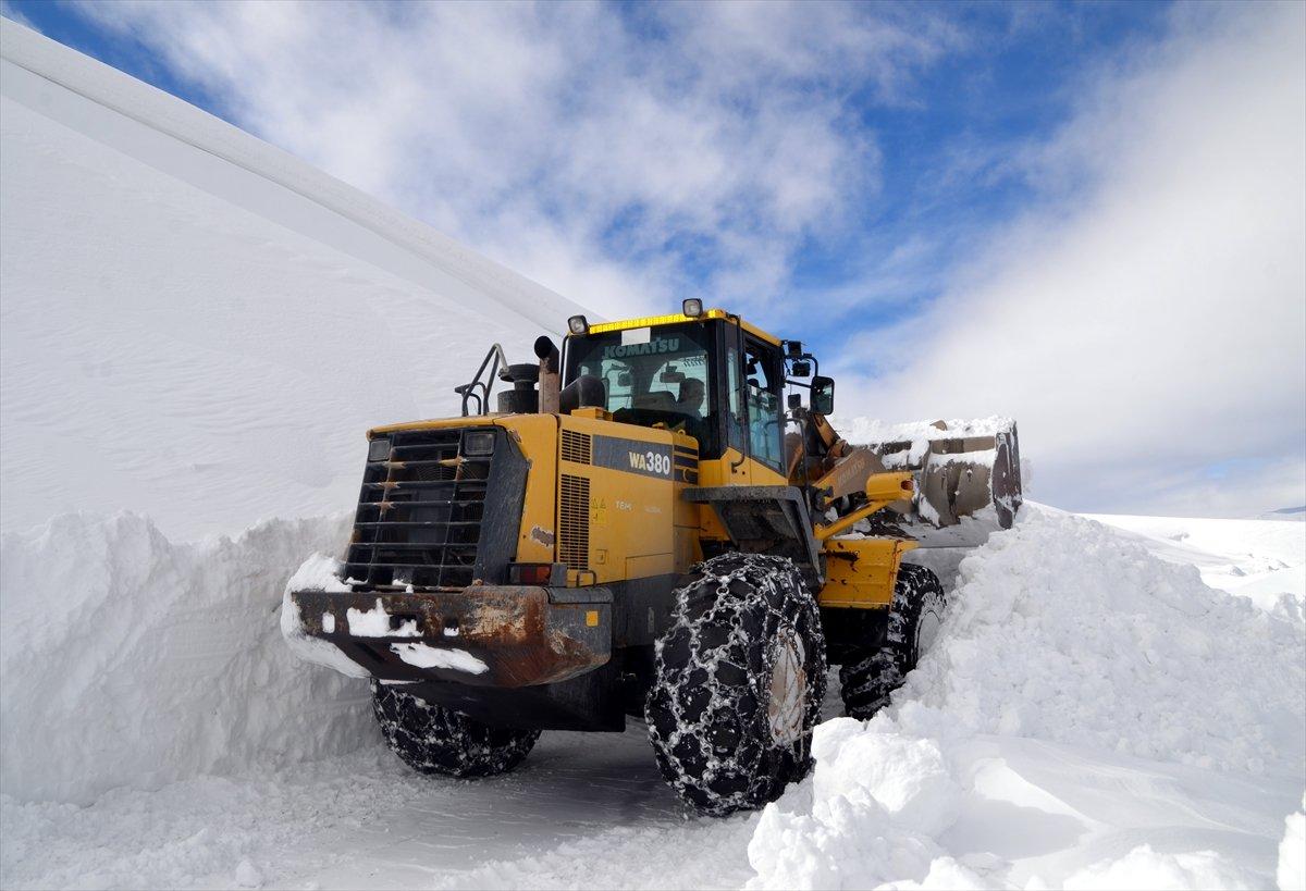 Muş'ta kar kalınlığı, 5 metreyi aştı