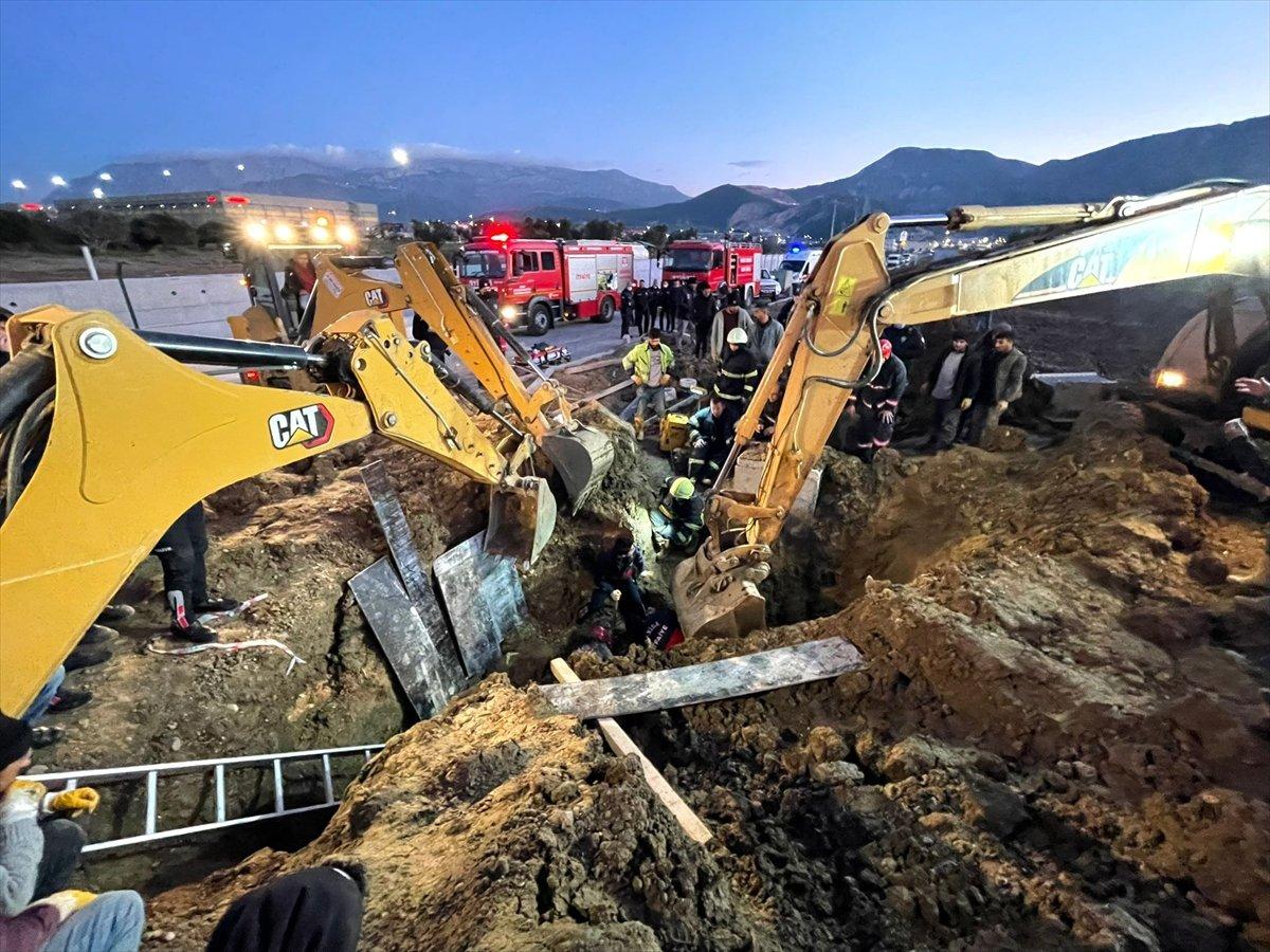 Manisa'da toprak altında kalan işçi hayatını kaybetti