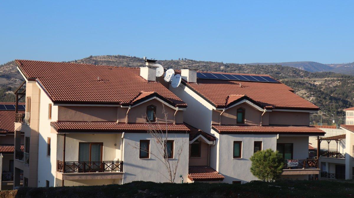 Denizli'de site içerisinde 'akü' hırsızlığı