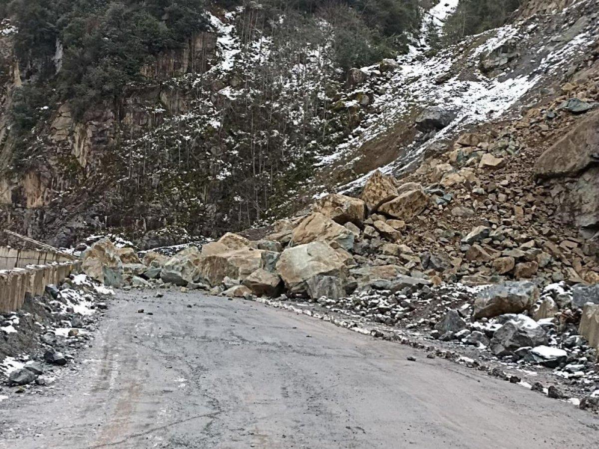 Artvin'de heyelan anı