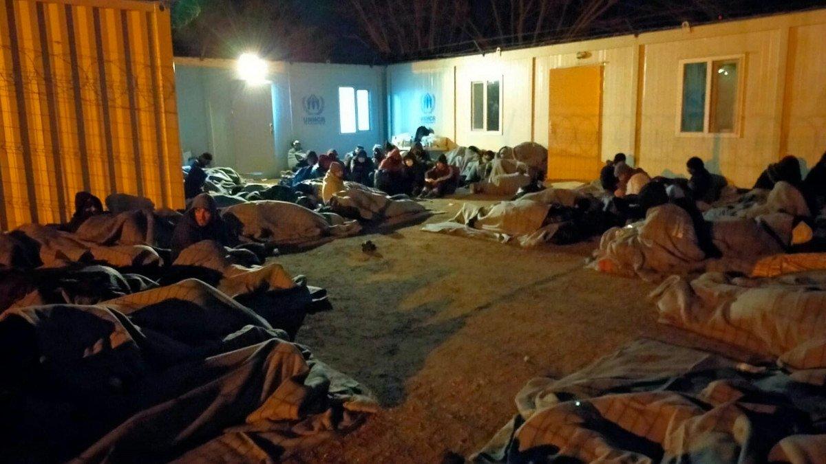 İzmir'de 492 kaçak göçmen yakalandı