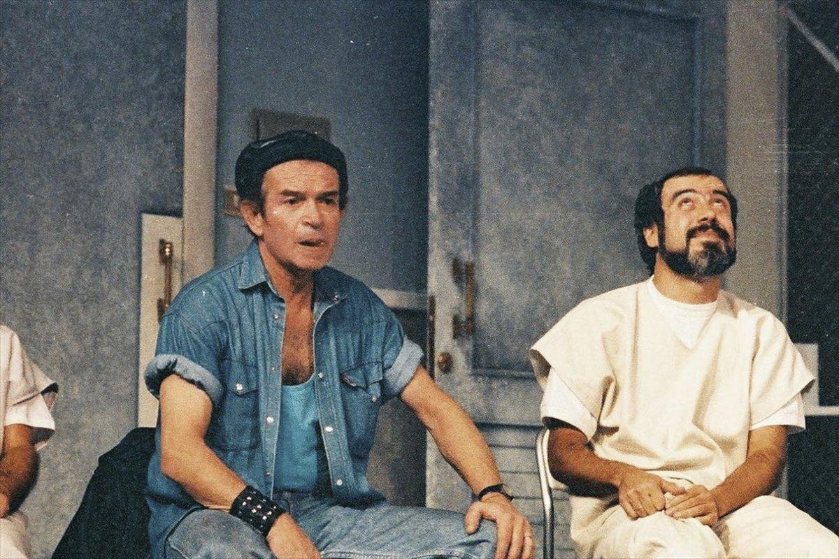 Tiyatro sanatçısı Bozkurt Kuruç hayatını kaybetti