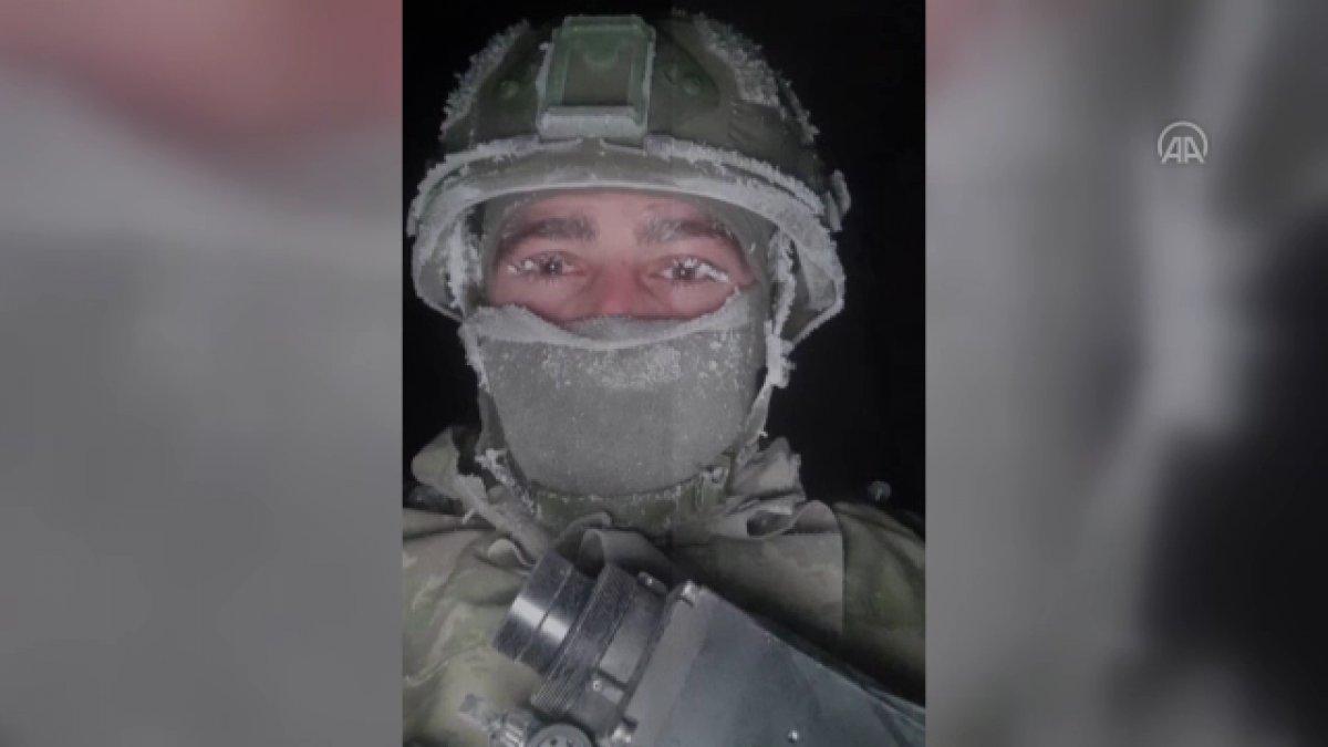 Mehmetçik'in bayrak donduran soğuktaki vatan nöbeti