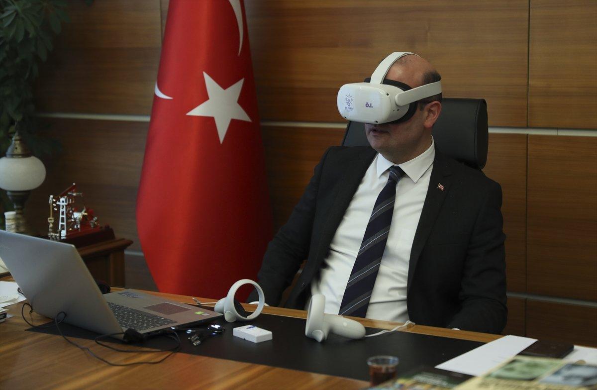 AK Parti'de ilk metaverse toplantısı yapıldı