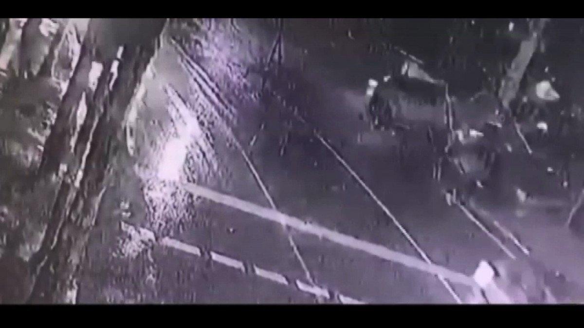 Kağıthane'de 4 kişinin yaralandığı kaza kamerada