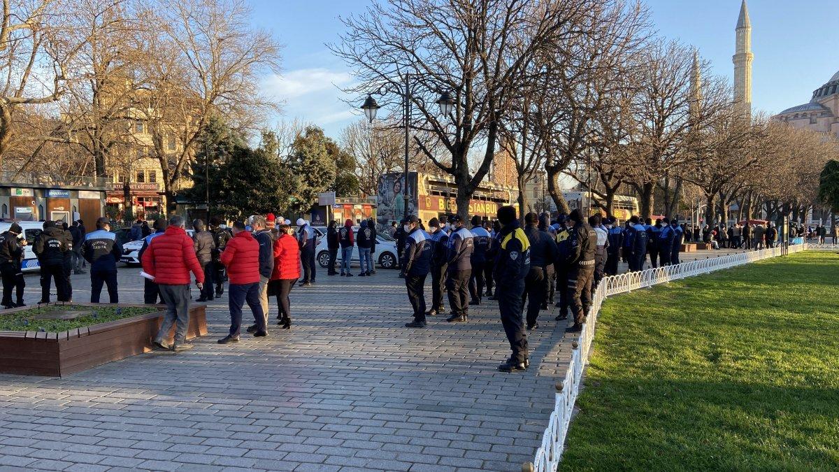 İBB, şehir turu yapan otobüs firmasının araçlarını kaldırıyor
