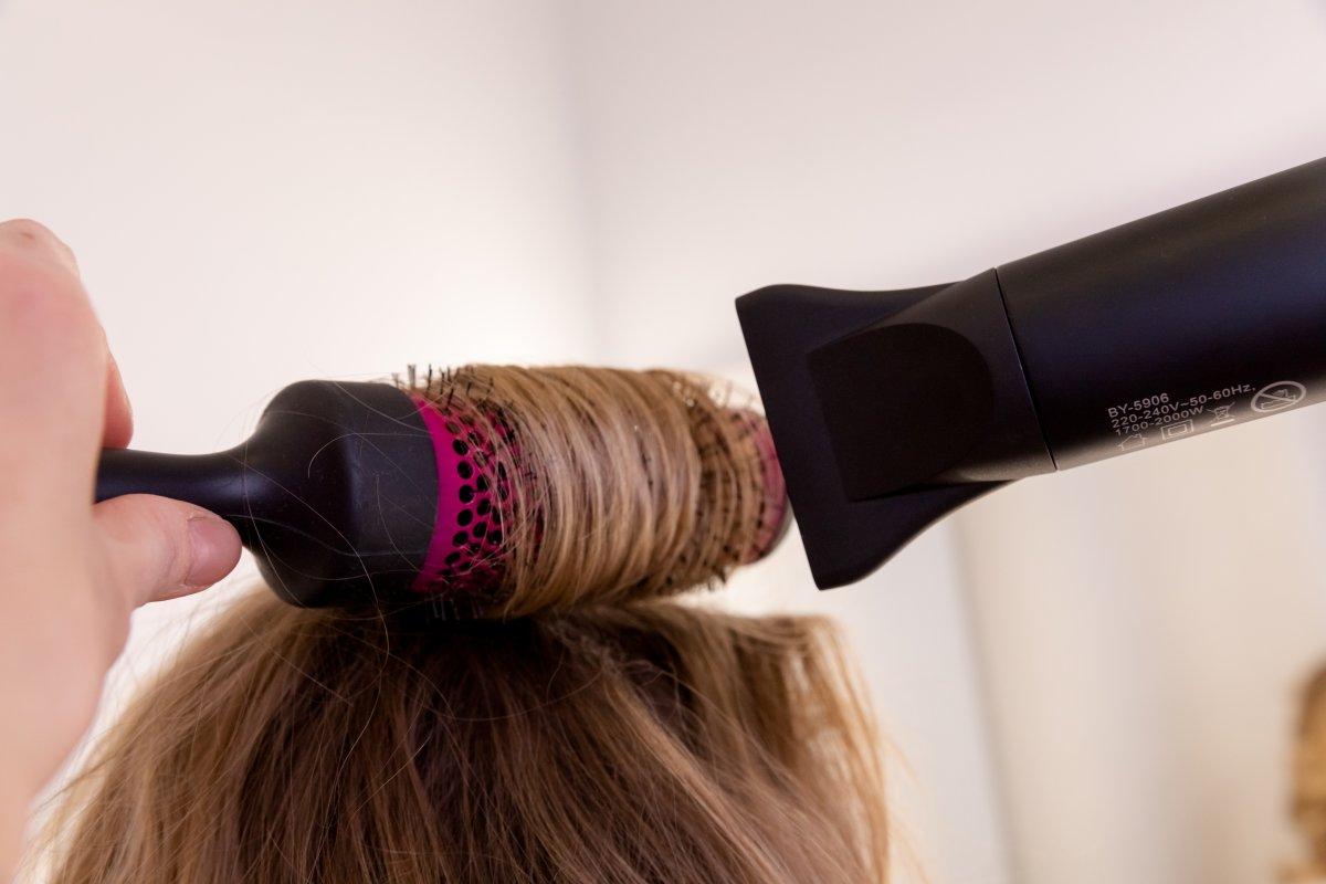 Islak saçlarınızı hasarlardan korumanın 7 yolu