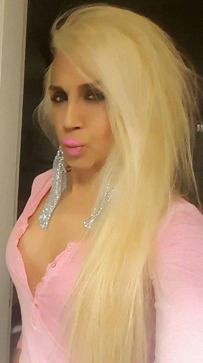 İzmir'de bir kişi evinin önünde ölü bulundu