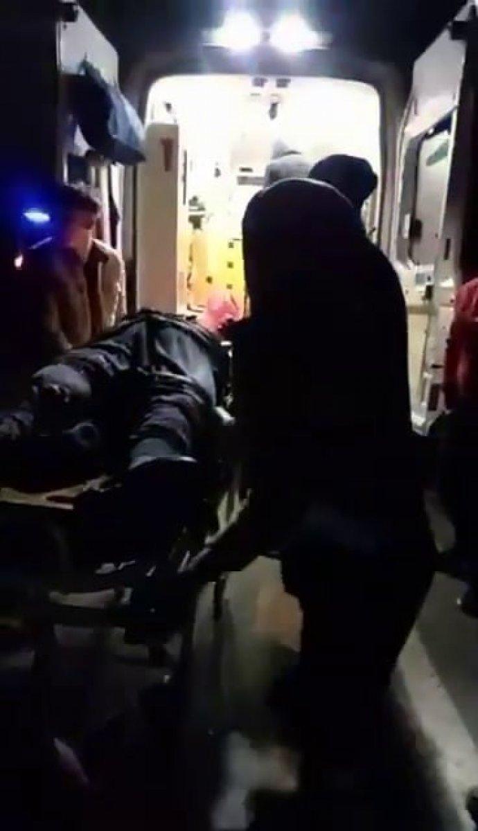 Sakarya'da otomobil kanala düştü: 3 yaralı