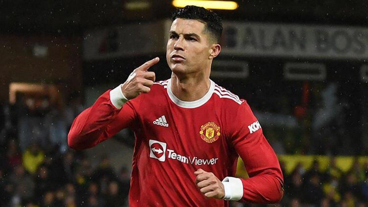 Lewandowski art arda 2. kez FIFA'nın en iyi futbolcusu ödülünü aldı