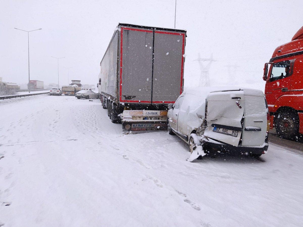 Bolu'da zincirleme kaza: 24 araç birbirine girdi
