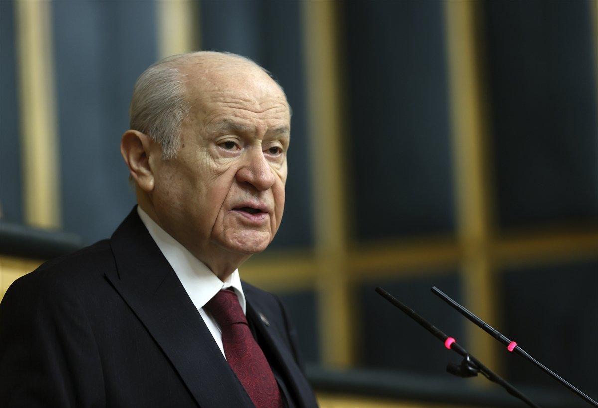 Devlet Bahçeli'den Sezen Aksu'nun şarkı sözlerine eleştiri