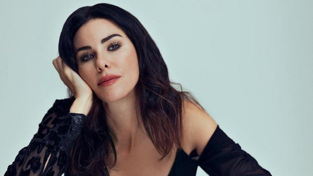 Defne Samyeli'den Sezen Aksu'ya destek açıklaması: Varsa yoksa yobazlık