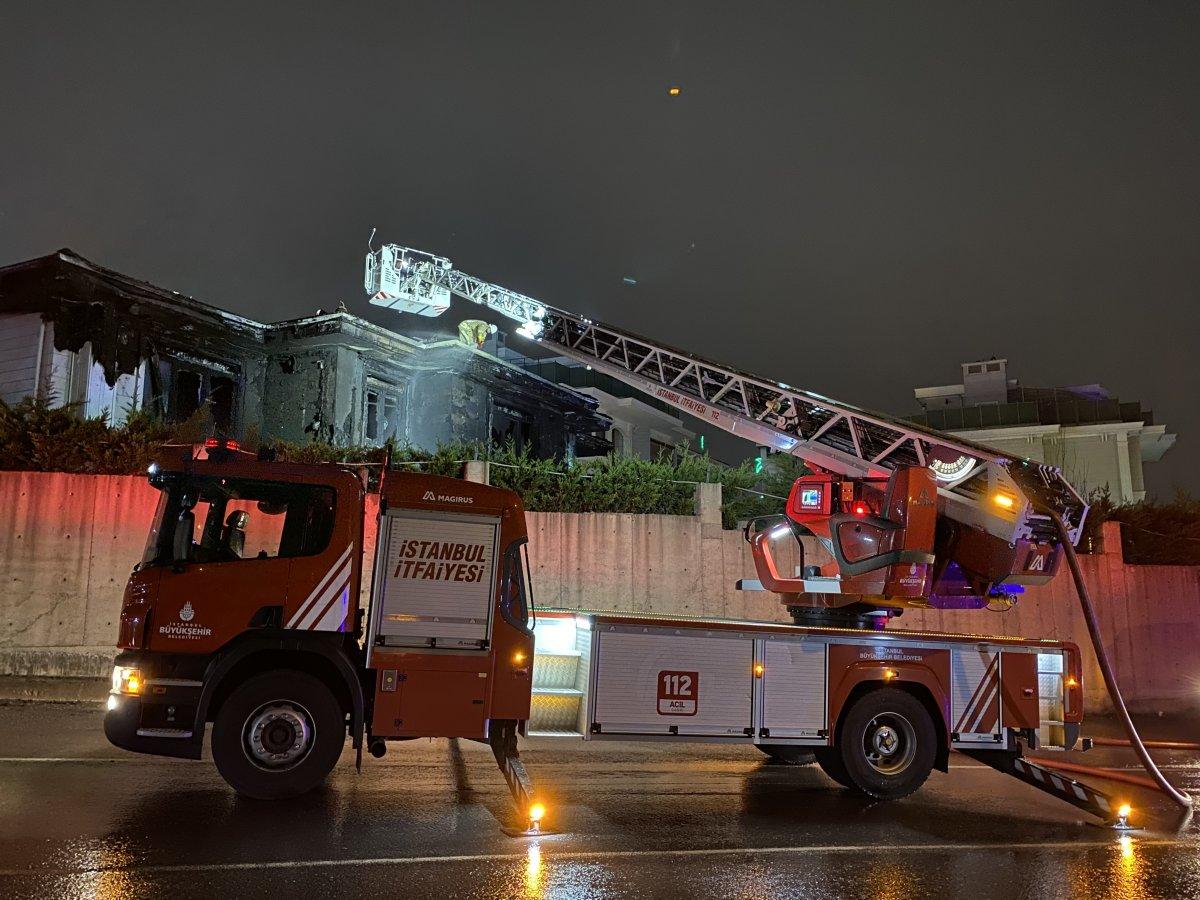 Tuzla'da özel vakfa ait misafirhane yandı