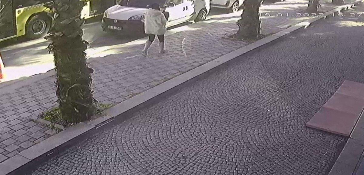 Bağcılar’da kadın hırsız sahipli köpeği çaldı