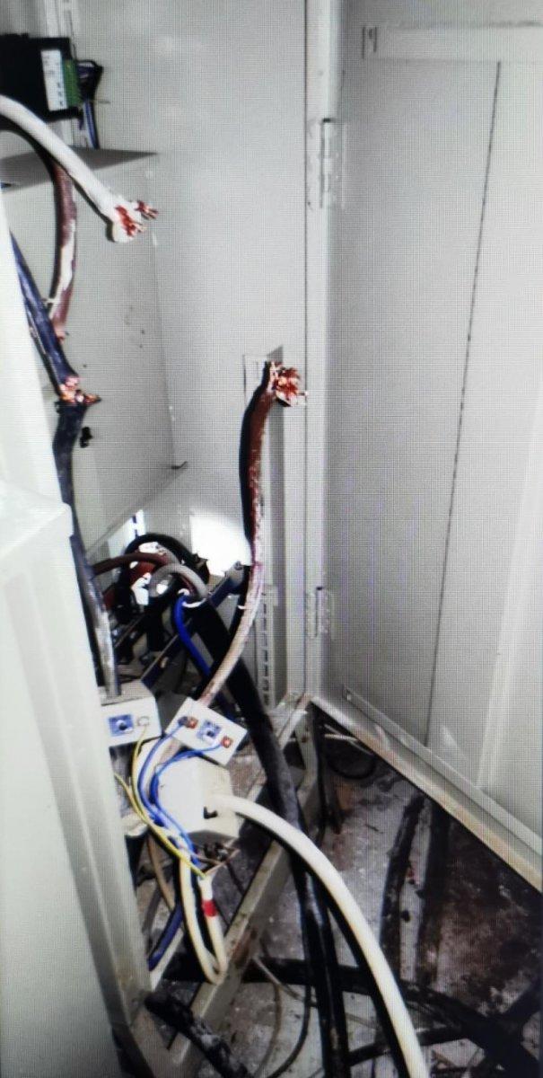 Batman’da, elektik kablolarını çalmak için girdiği panoda öldü