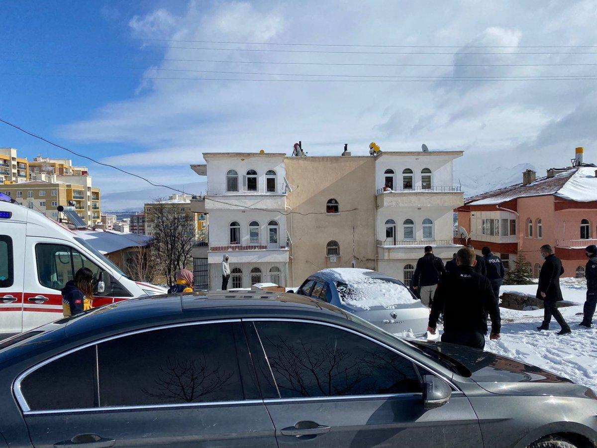 Niğde'de haber alınamayan 2 kişi evlerinde ölü bulundu