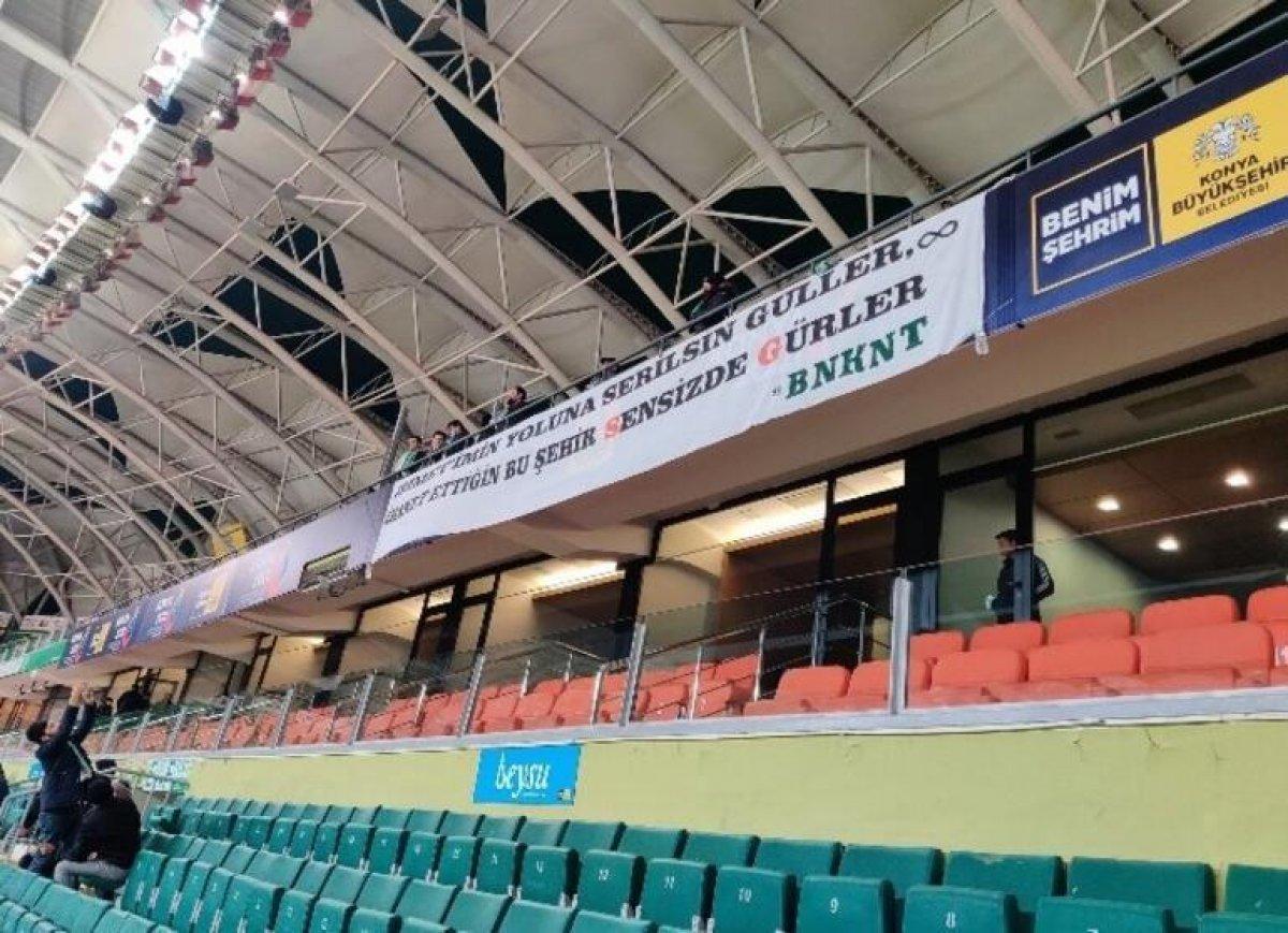 Konyaspor taraftarından Serdar Gürler'e tepki