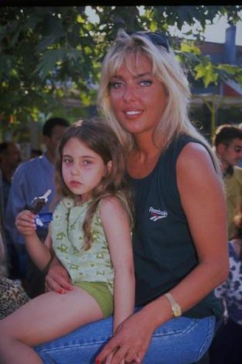 'Anasına bak kızını al' diyorlar! Ahu Tuğba'nın kızı Anjelik Calvin büyüdü