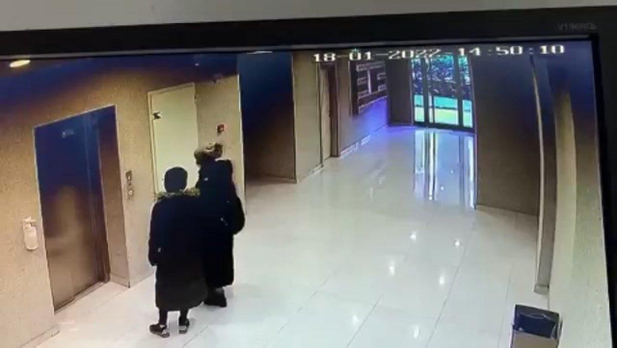 Bursa'da kadın hırsızlar evden para çaldı