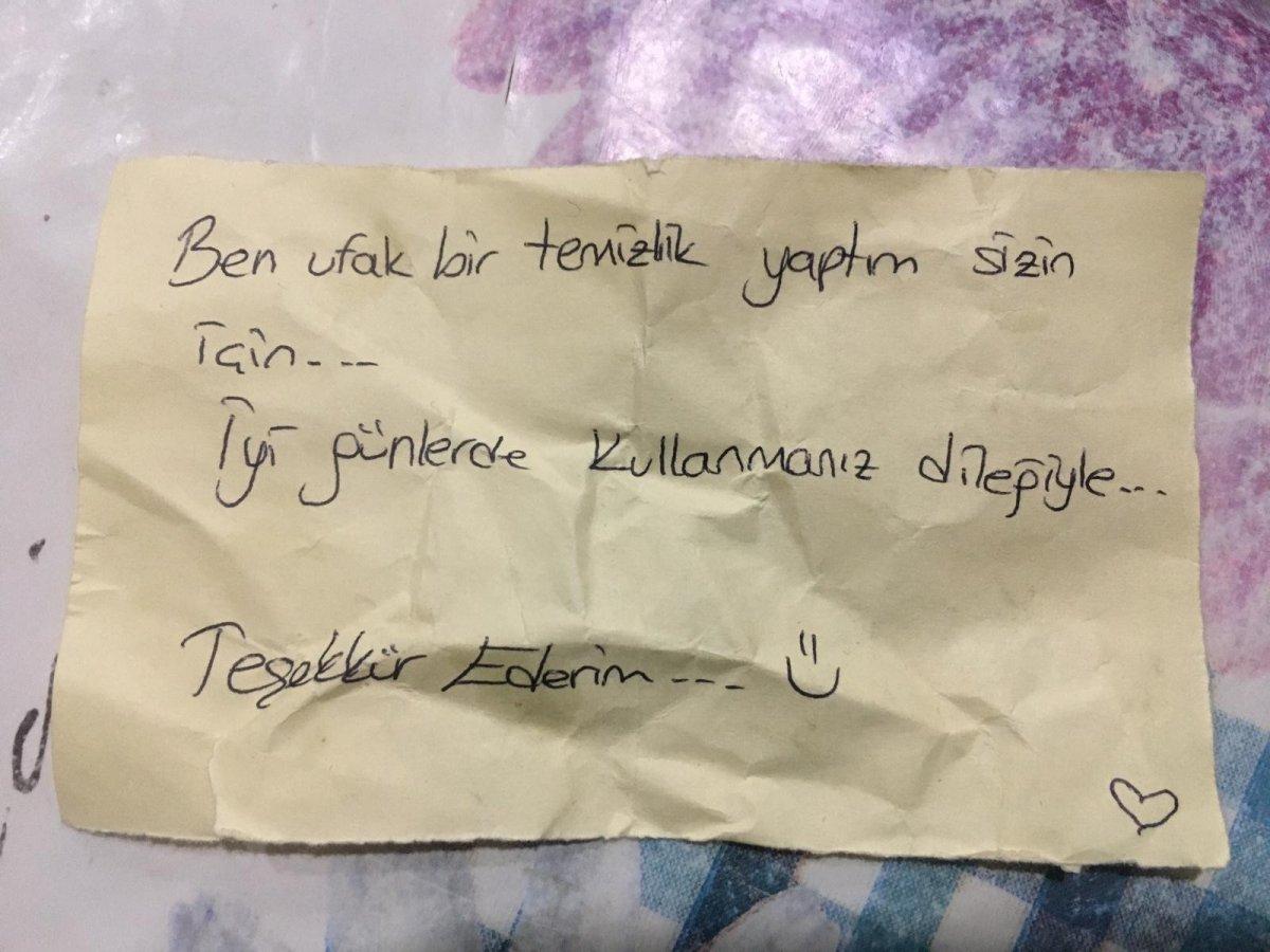 Esenyurt'taki hırsız çaldığı ayakkabılar için not bıraktı