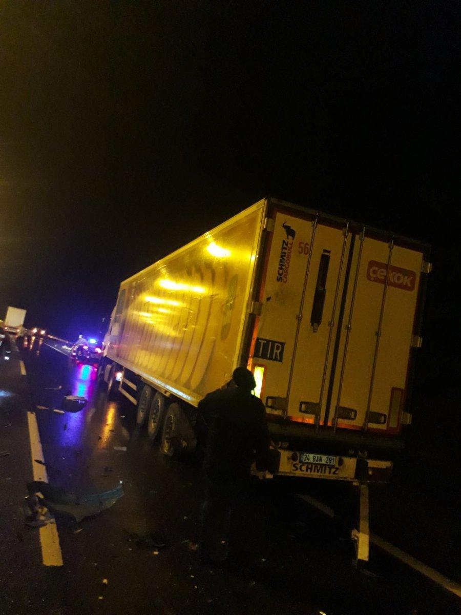 Mersin TEM Otoyolu'nda zincirleme kaza: 13 yaralı