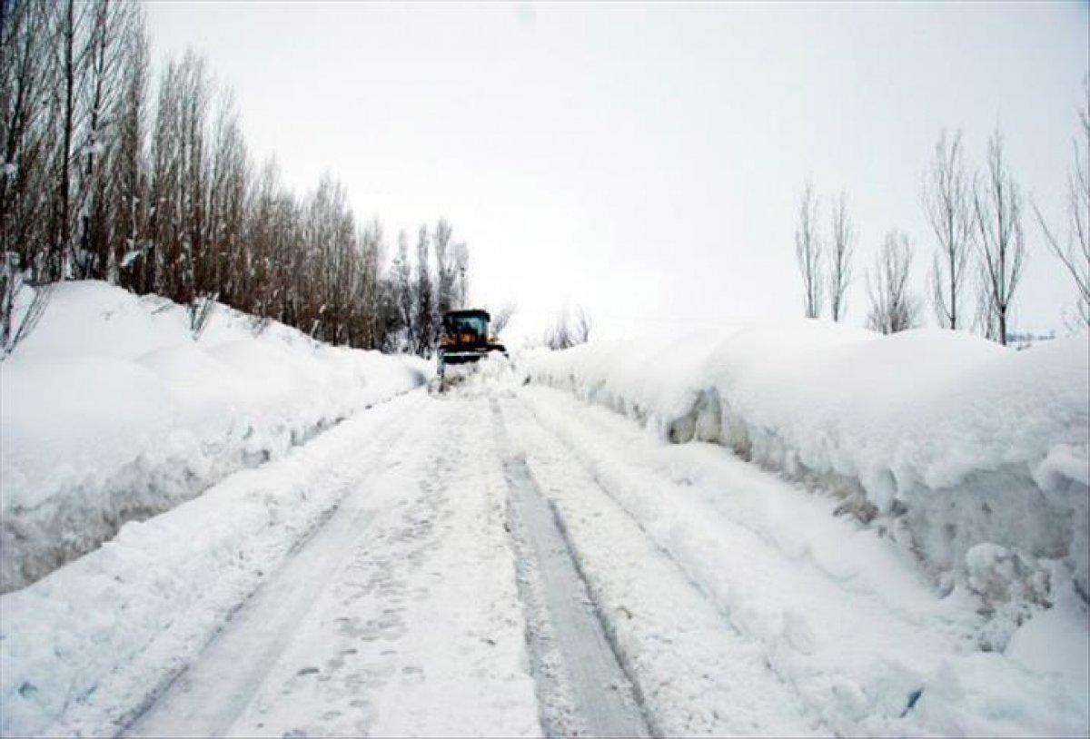 AFAD, olumsuz hava koşullarından etkilenen illerde çalışma başlattı