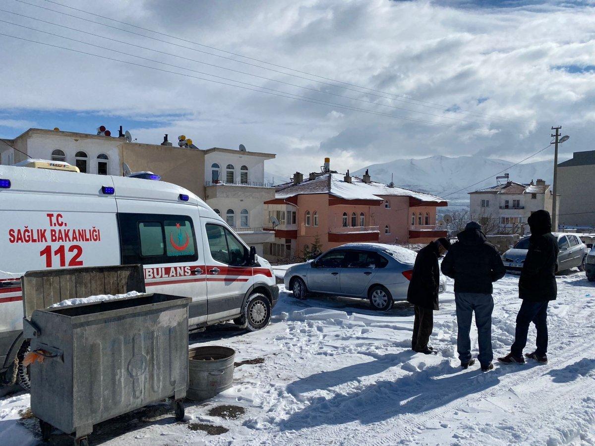 Niğde'de haber alınamayan 2 kişi evlerinde ölü bulundu