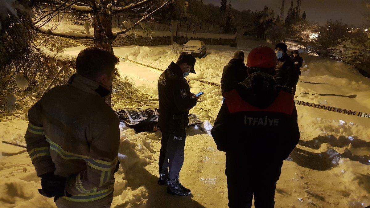 Karabük'te bir kişi ağacın altında ölü bulundu