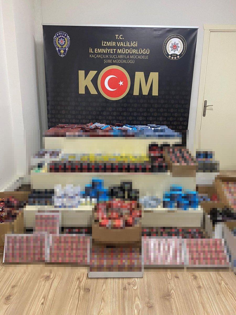 İzmir'de kaçak cinsel performans artırıcı ürünlere operasyon