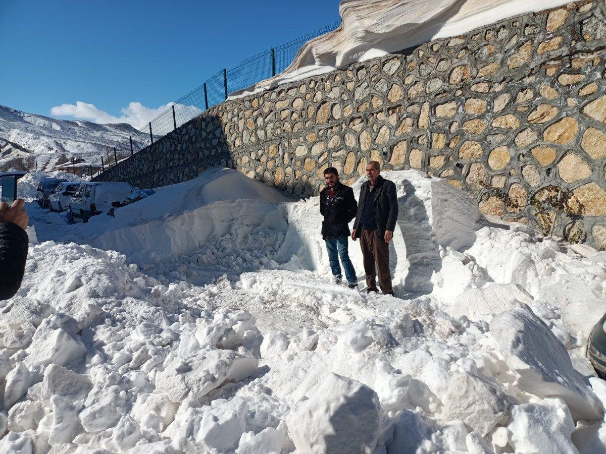 Malatya’da 10 aracın birbirine girdiği anlar kamerada