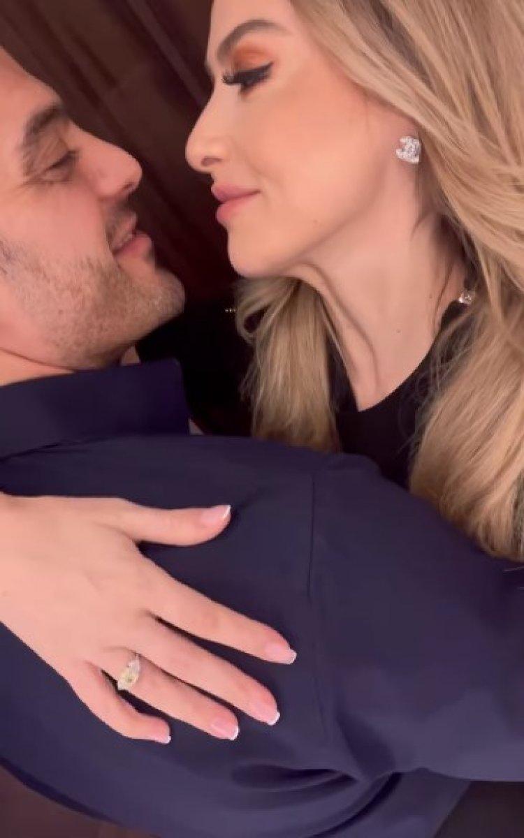 Hadise, sevgilisi Mehmet Dinçerler ile evleniyor