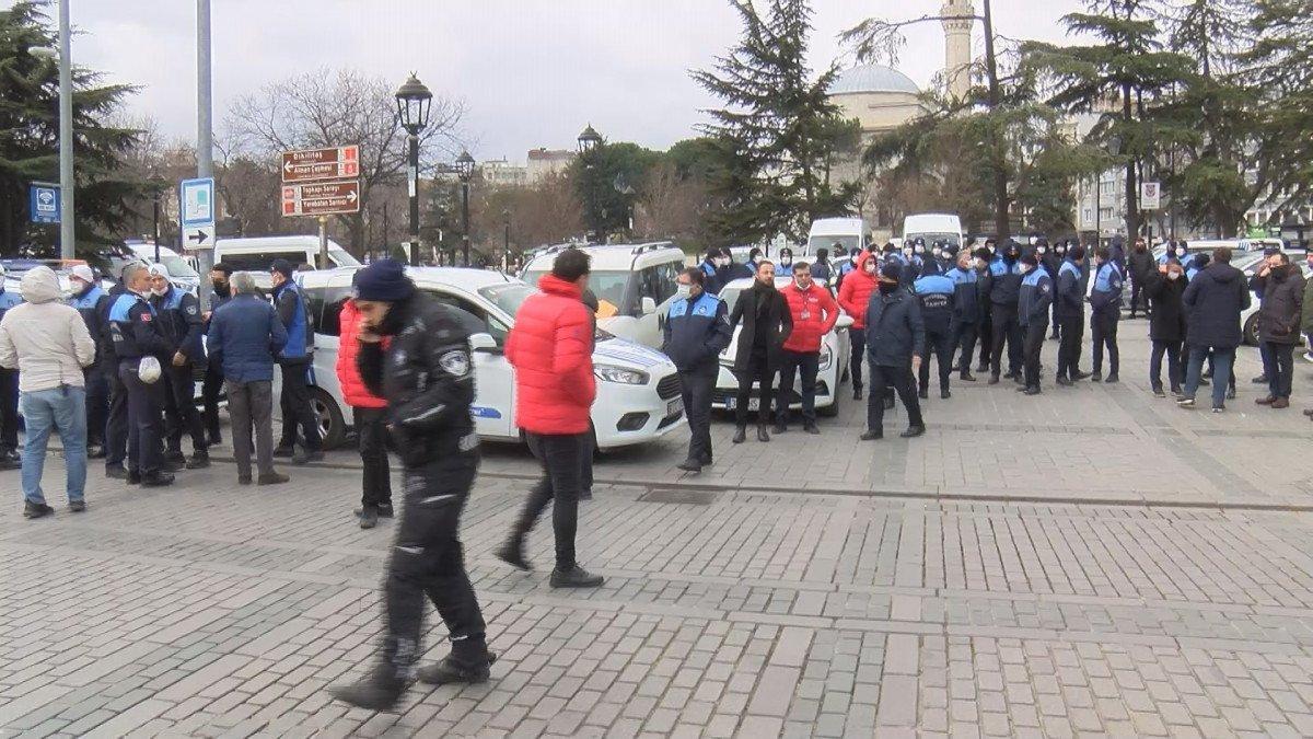 İBB’nin bünyesine geçen tur otobüsleri için eylem yaptılar
