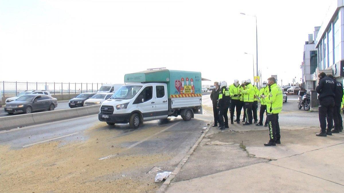 Bakırköy'de polis aracı ile taksi çarpıştı: 2’si polis 4 yaralı